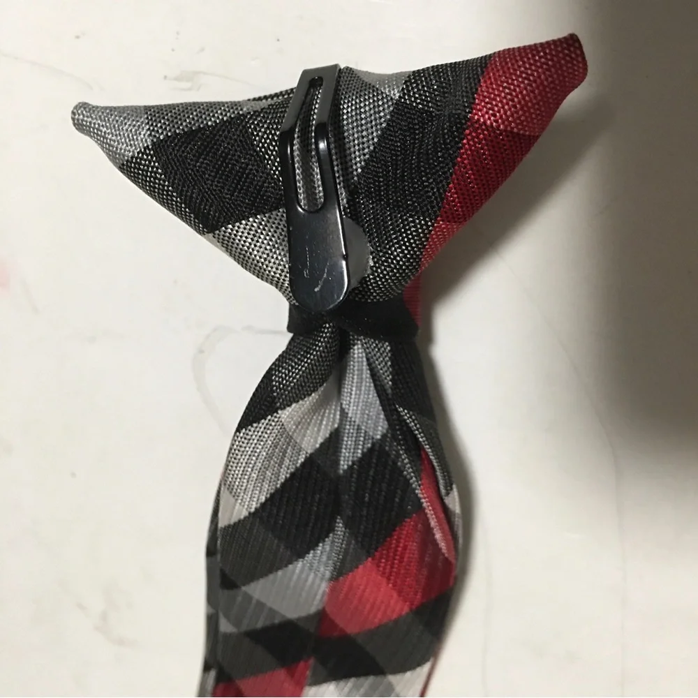 Plaid Clip on Tie Black Red White 15” Long EUC